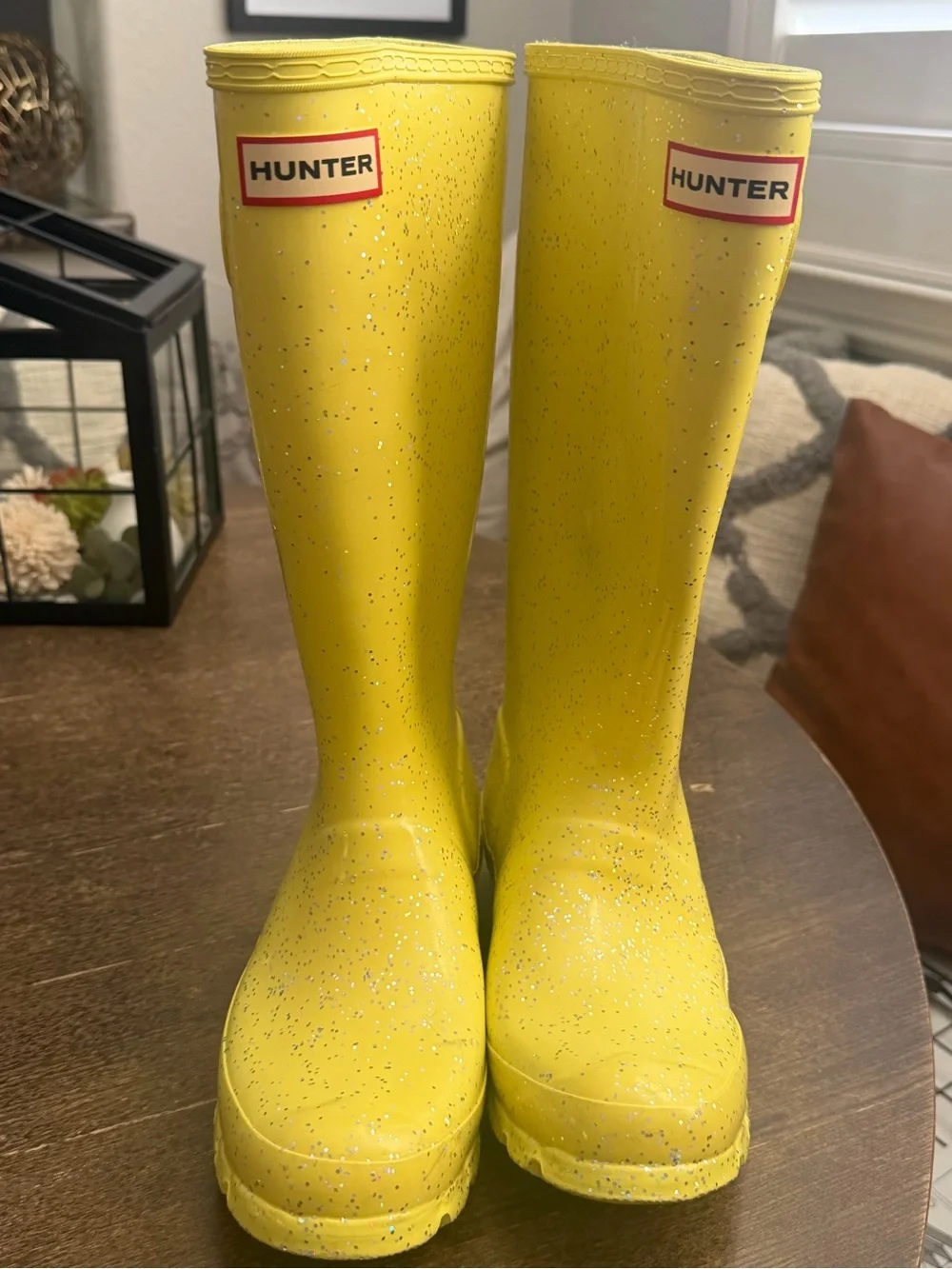 Hunter Yellow Glitter Tall Rain Boots girl’s size 6